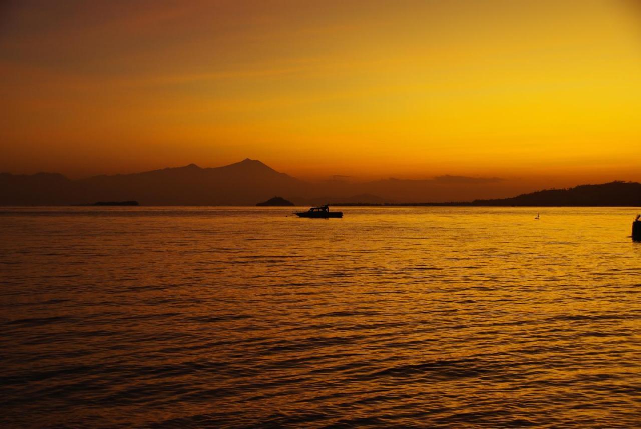 The High Dive Gili Gede By Ultimate Resorts ภายนอก รูปภาพ