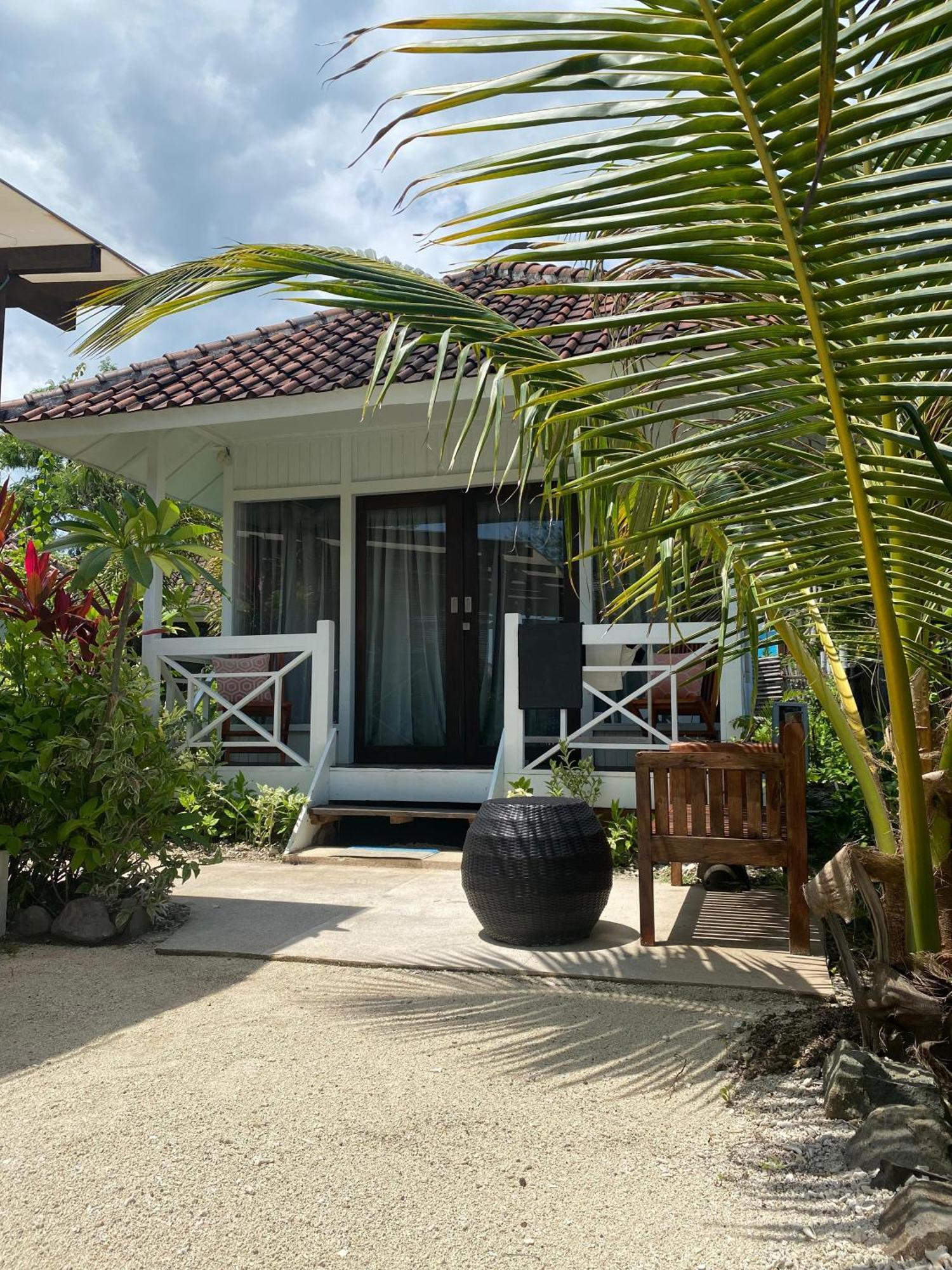 The High Dive Gili Gede By Ultimate Resorts ภายนอก รูปภาพ